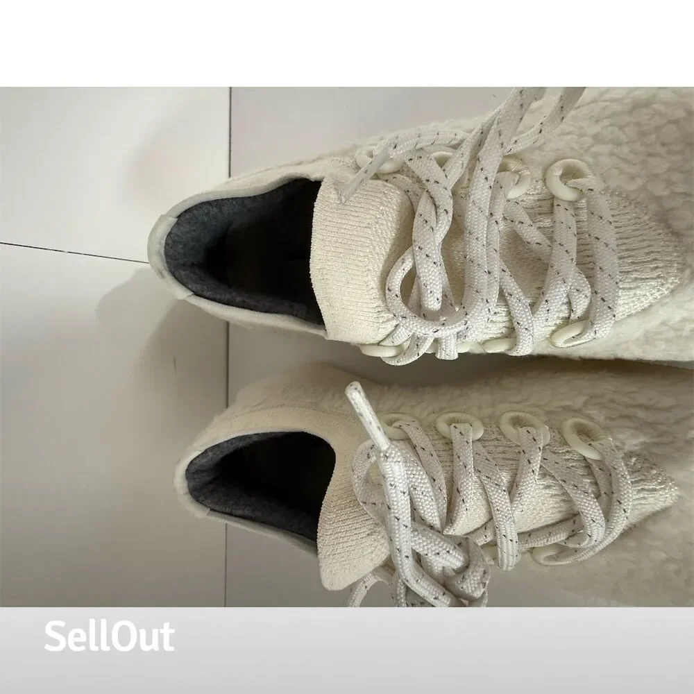 Allbirds Women's Wool Dasher Fluffs White Running Shoes Size 9 warm fall